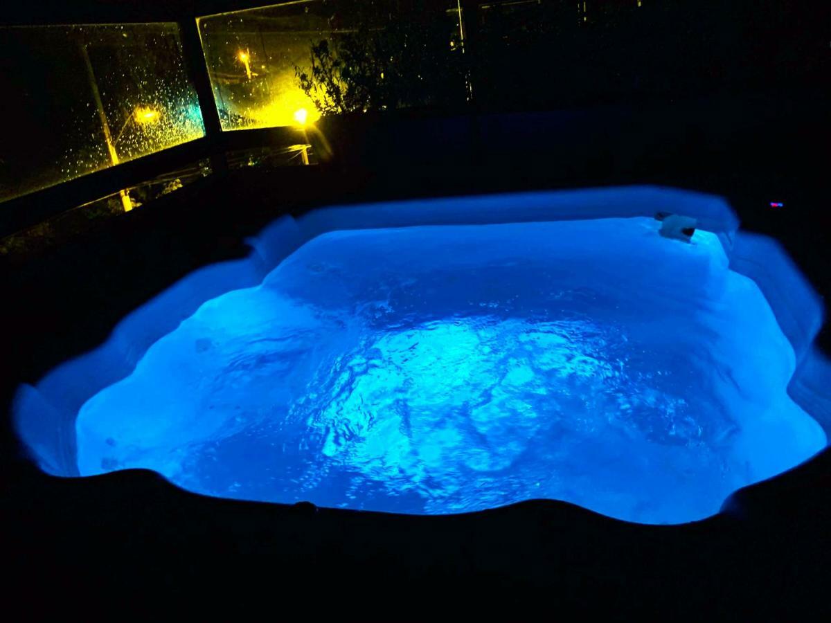 Duplex Com Hidromassagem - Praia Do Forte Bagian luar foto